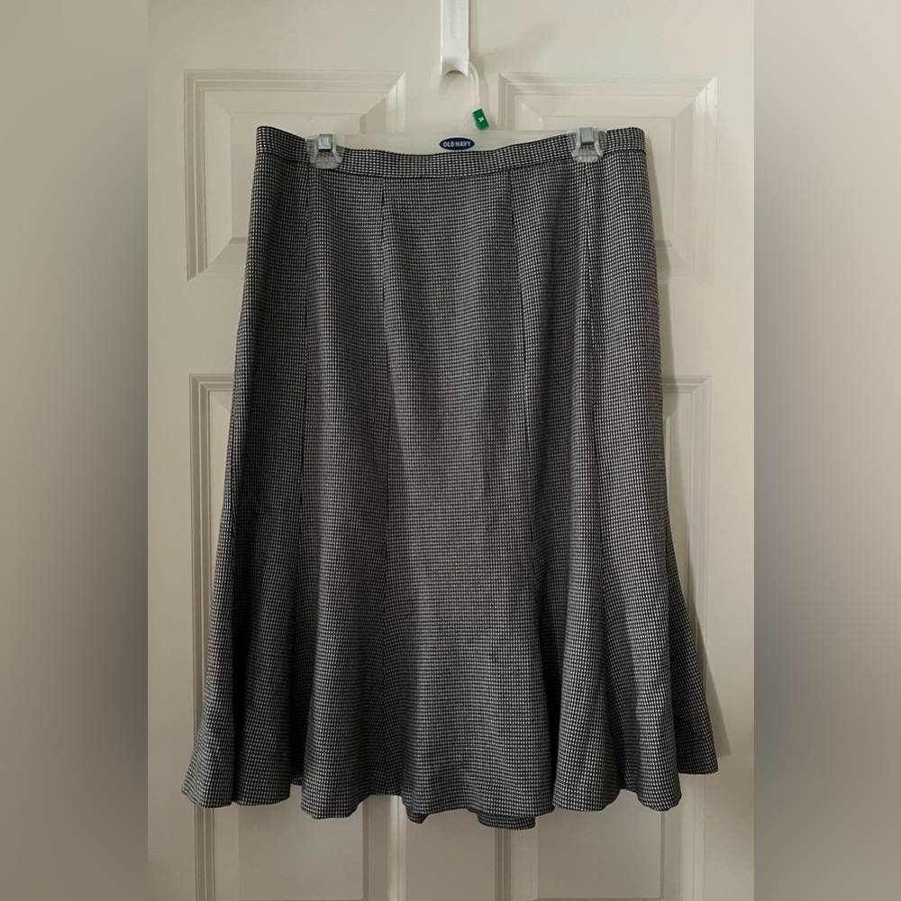 Vintage 80’s Focus 2000 Houndstooth Midi Skirt fit and flare large pleat  10